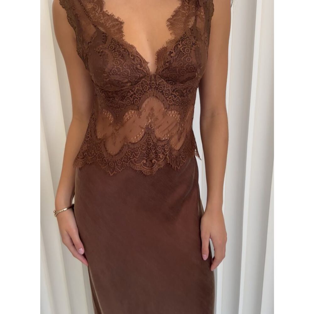 Third Form VISIONS LACE FLOOR LENGTH DRESS | CHOCOLATE - Picture 5 of 10